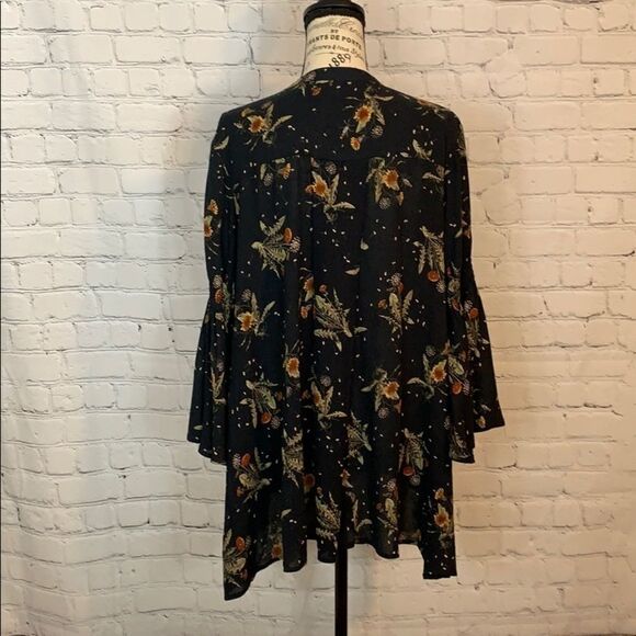 She + Sky / blouse / size small - Picture 5 of 9